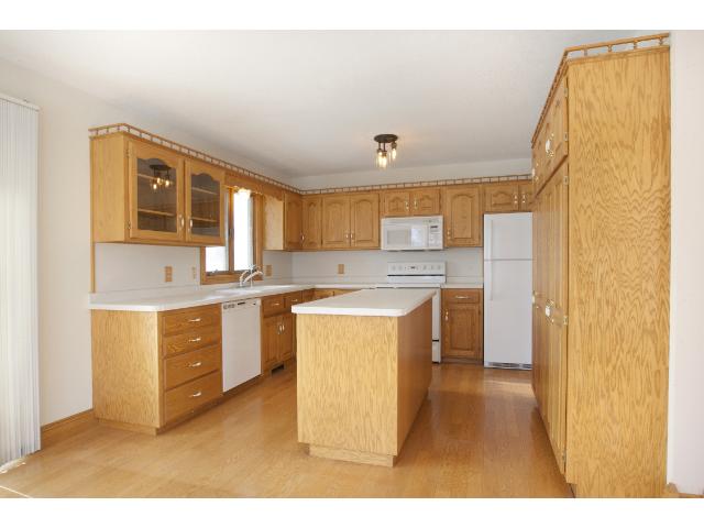 2925 Madison Pl, Saint Cloud, MN 56303 photo 5