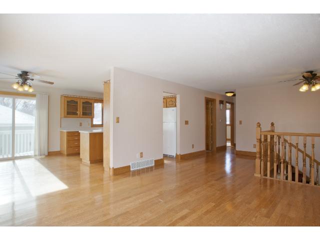 2925 Madison Pl, Saint Cloud, MN 56303 photo 4