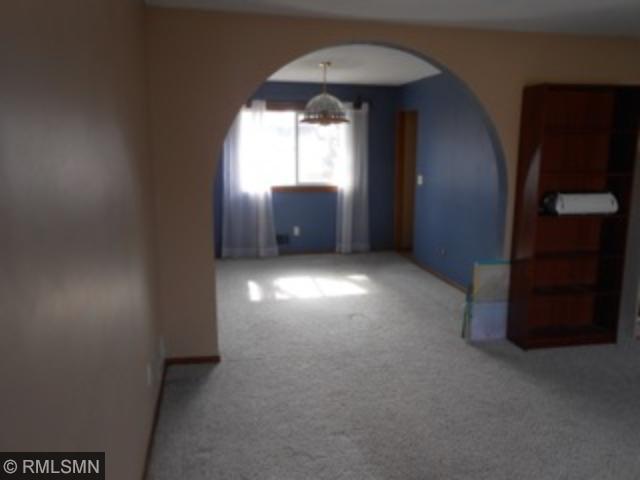 1346 Berry Ridge Rd, Eagan, MN 55123 photo 9