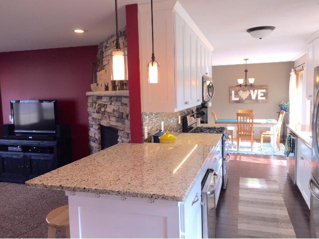 5833 Shepard Cir, Champlin, MN 55316 photo 6