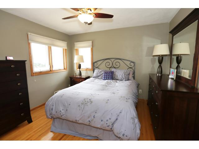 1448 Glenhill Rd, Saint Paul, MN 55112 photo 8