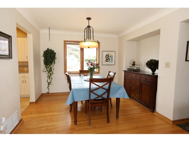 1448 Glenhill Rd, Saint Paul, MN 55112 photo 4