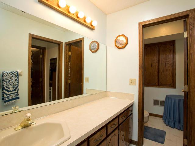 7125 River Shore Ln N, Champlin, MN 55316 photo 8