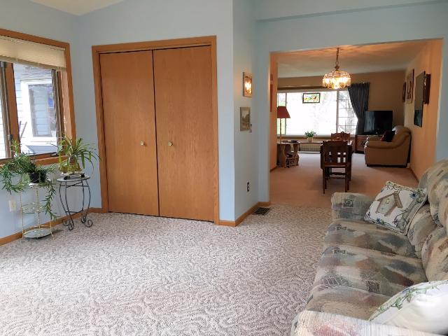 702 Carlton Ave, Faribault, MN 55021 photo 10