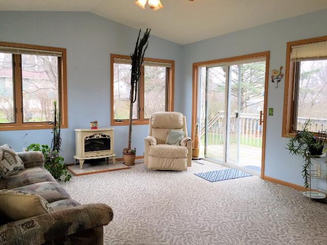 702 Carlton Ave, Faribault, MN 55021 photo 9