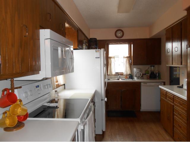 310 Borgstrom St, Upsala, MN 56384 photo 7