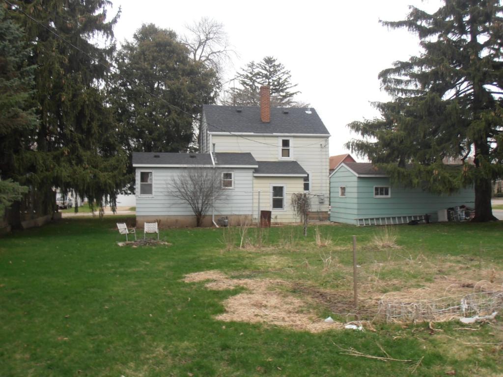 221 3rd St, Kenyon, MN 55946 photo 4