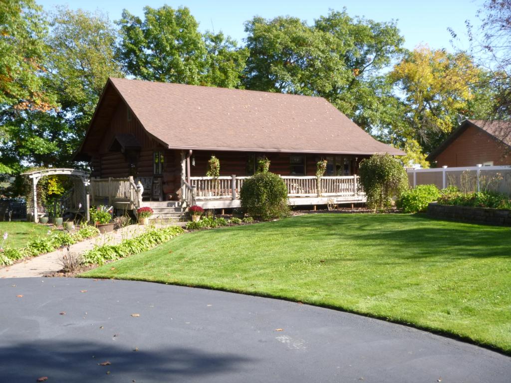 1702 Timber Ln, Cushing, MN 56443 photo 1