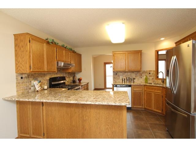 3983 Denmark Ave, Eagan, MN 55123 photo 4