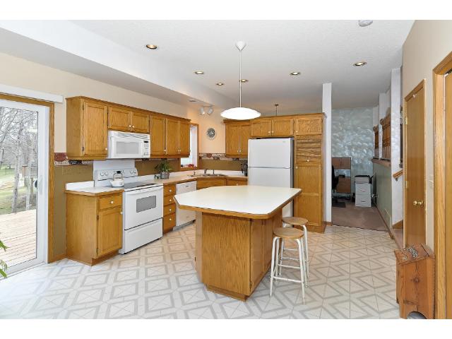200 Lily Pond Cir, Loretto, MN 55357 photo 4