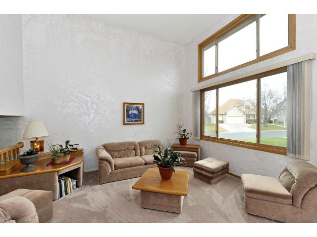 200 Lily Pond Cir, Loretto, MN 55357 photo 3