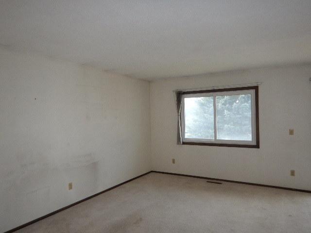 1631 Walnut Ln, Eagan, MN 55122 photo 3
