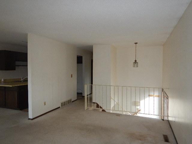 1631 Walnut Ln, Eagan, MN 55122 photo 2