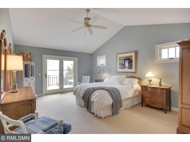255 W Point Rd, Excelsior, MN 55331 photo 9