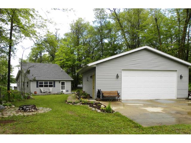 3896 Lakeview Dr, Cushing, MN 56443 photo 1