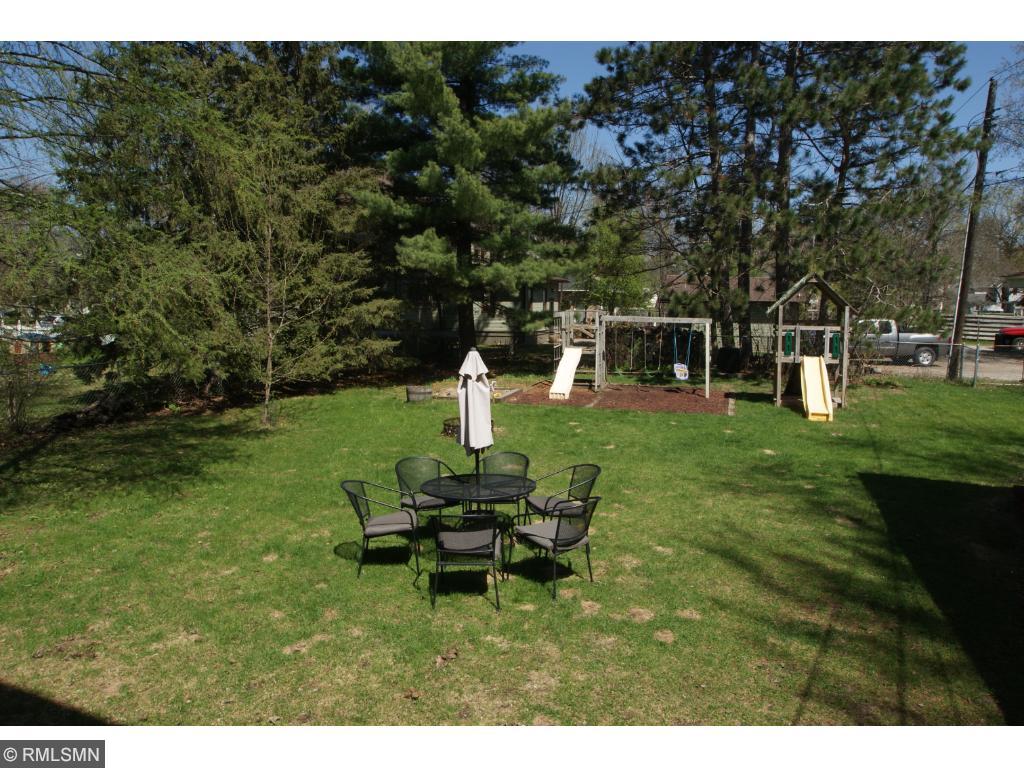 409 Holly St, Brainerd, MN 56401 photo 2