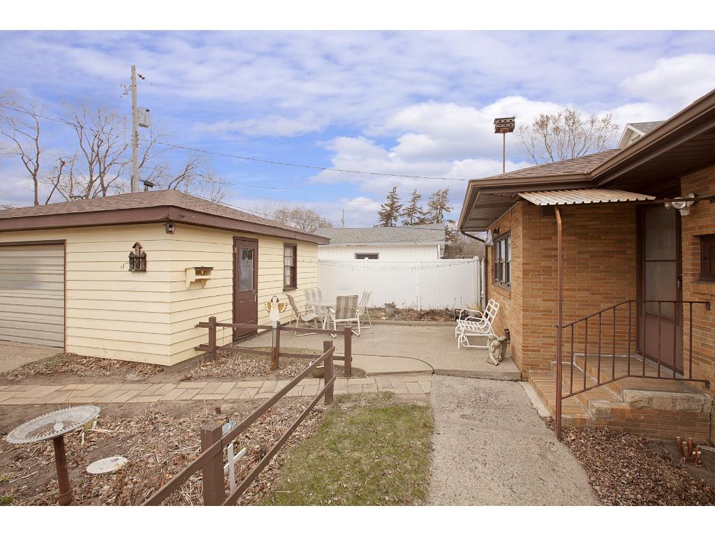 2405 3rd St N, Saint Cloud, MN 56303 photo 4