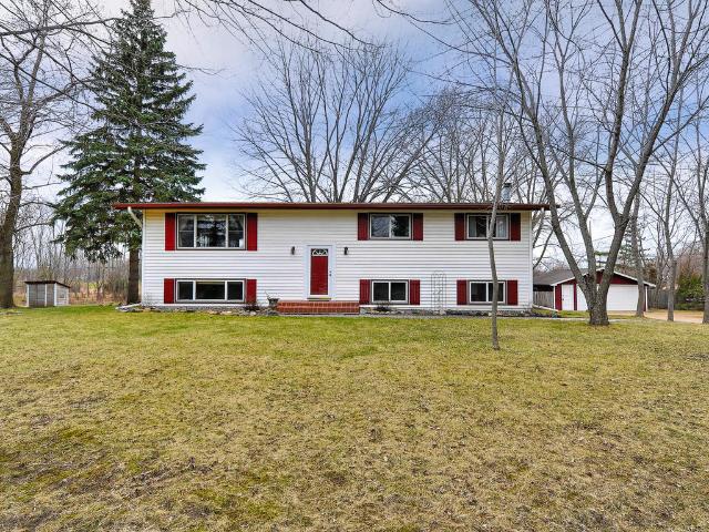 7605 Queen St, Loretto, MN 55357 photo 3