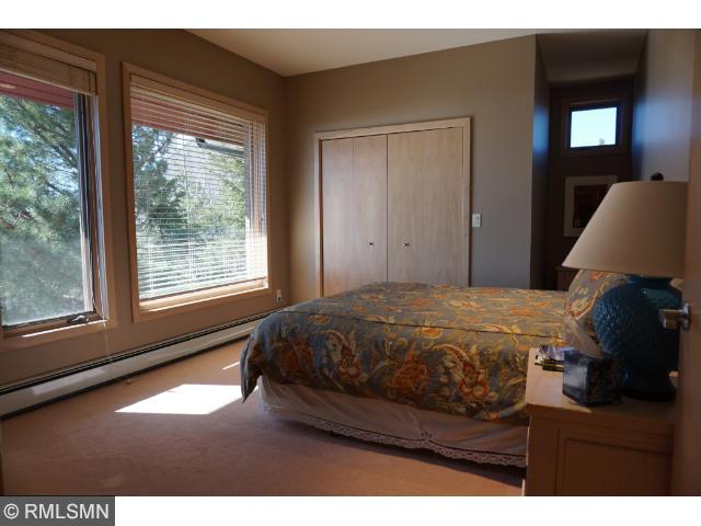 1216 S Ridge Rd, Duluth, MN 55804 photo 11