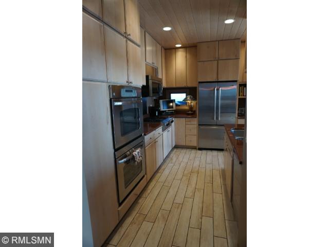 1216 S Ridge Rd, Duluth, MN 55804 photo 3