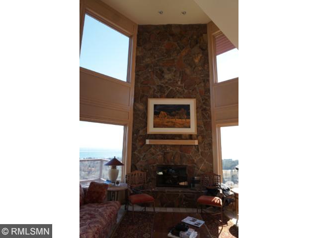 1216 S Ridge Rd, Duluth, MN 55804 photo 6