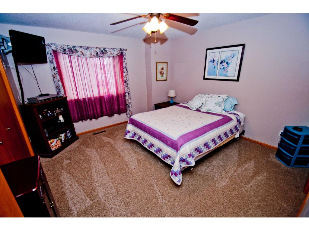 760 Leon St, Jordan, MN 55352 photo 8