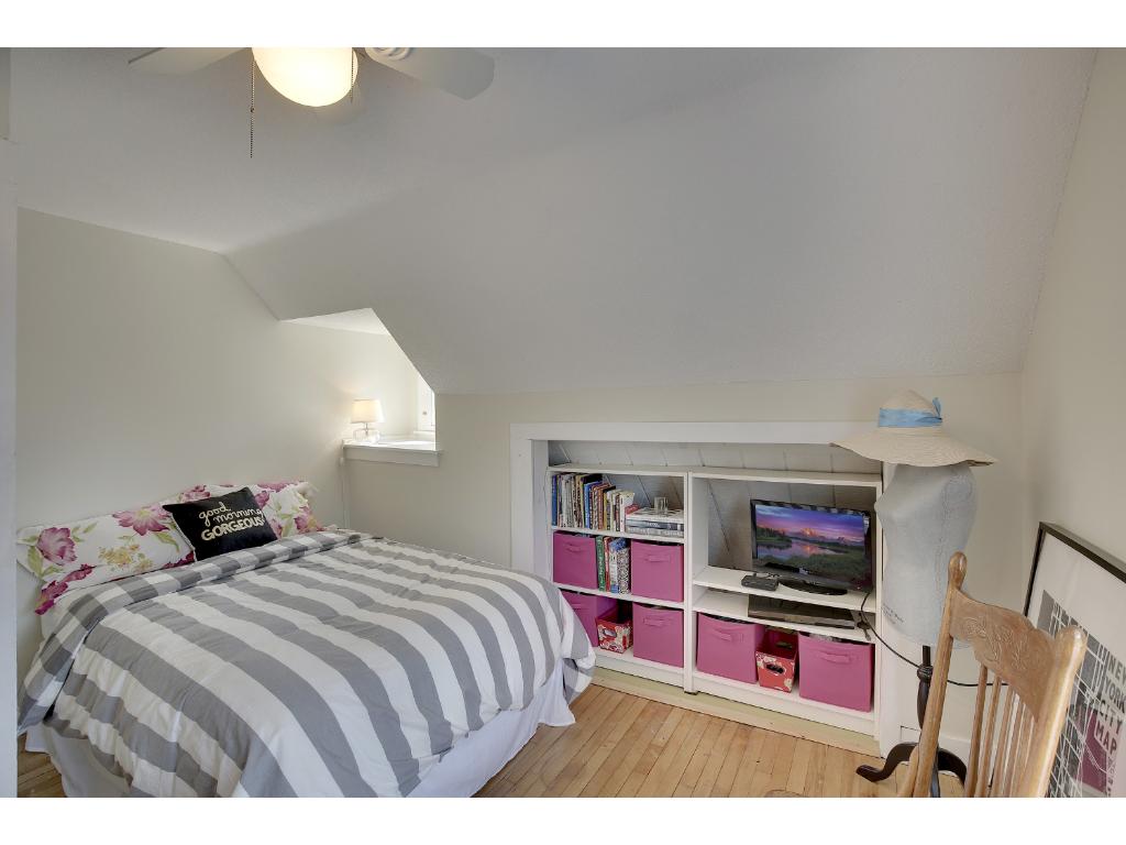 233 Center St, Excelsior, MN 55331 photo 12