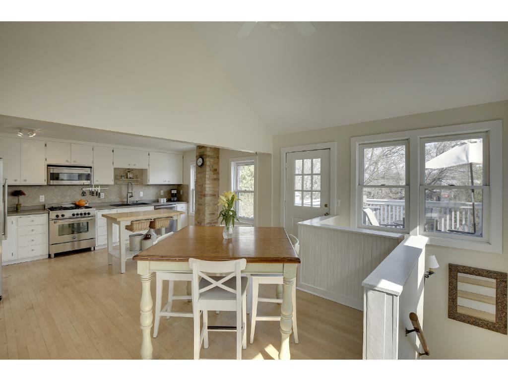 233 Center St, Excelsior, MN 55331 photo 6
