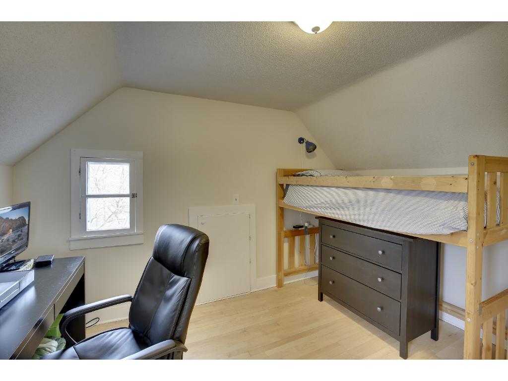 233 Center St, Excelsior, MN 55331 photo 10