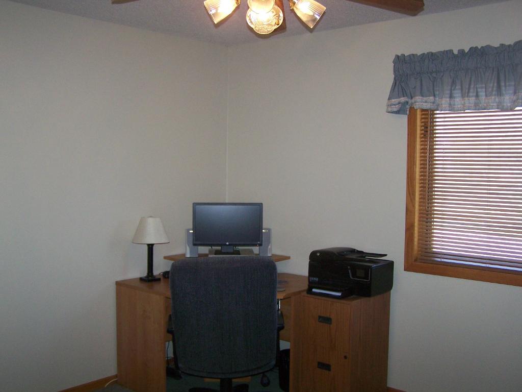 712 Division St E, Buffalo, MN 55313 photo 8
