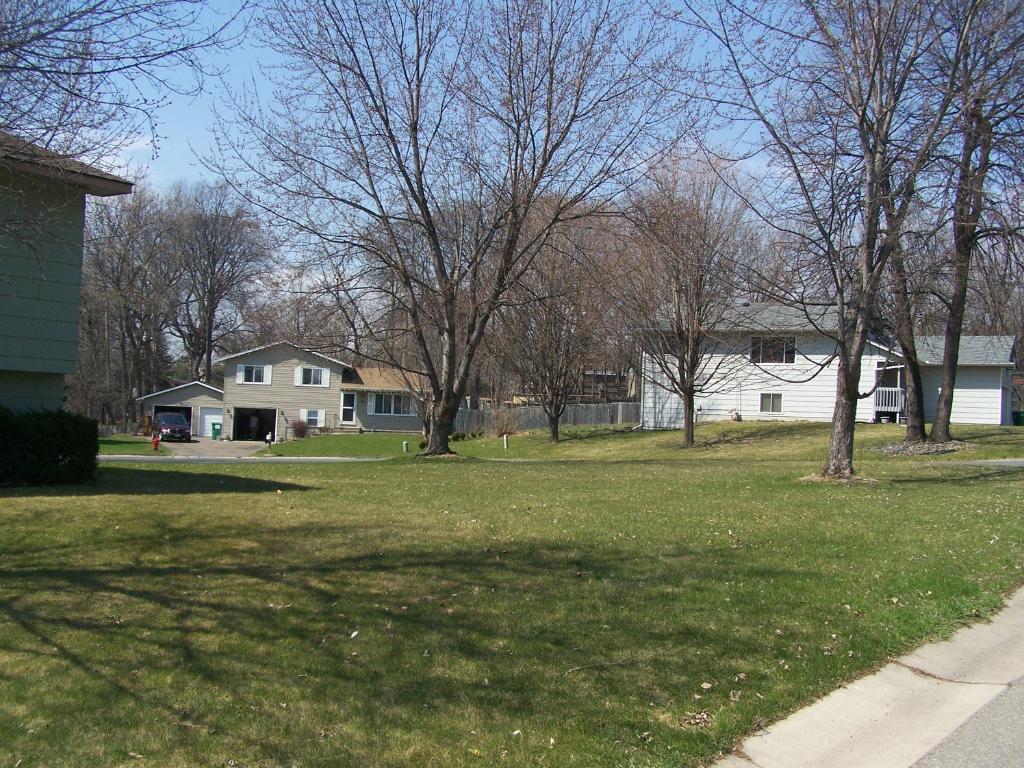 712 Division St E, Buffalo, MN 55313 photo 2