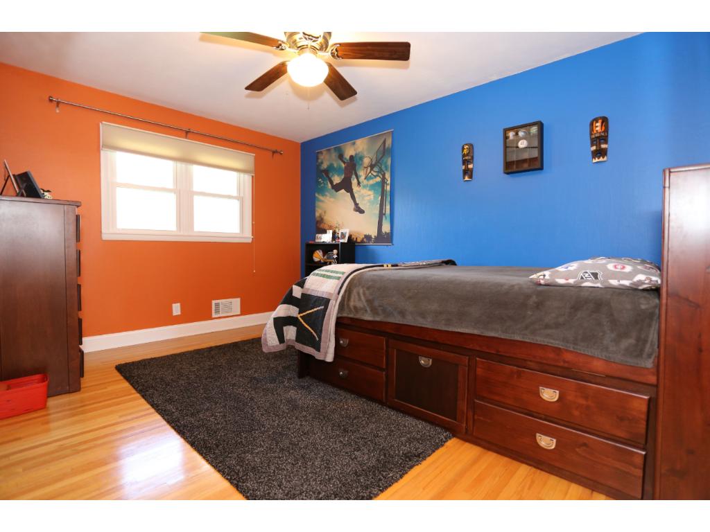3647 Therese St, Wayzata, MN 55391 photo 14