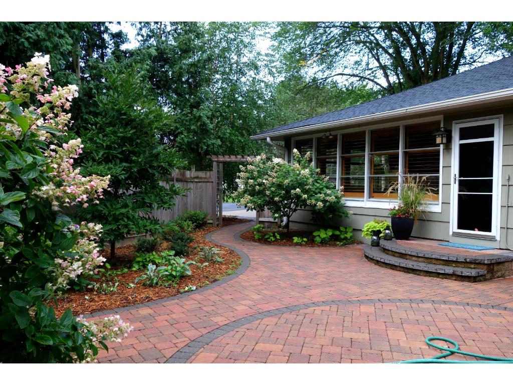 3647 Therese St, Wayzata, MN 55391 photo 22