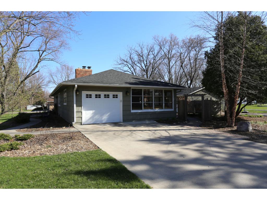 3647 Therese St, Wayzata, MN 55391 photo 23