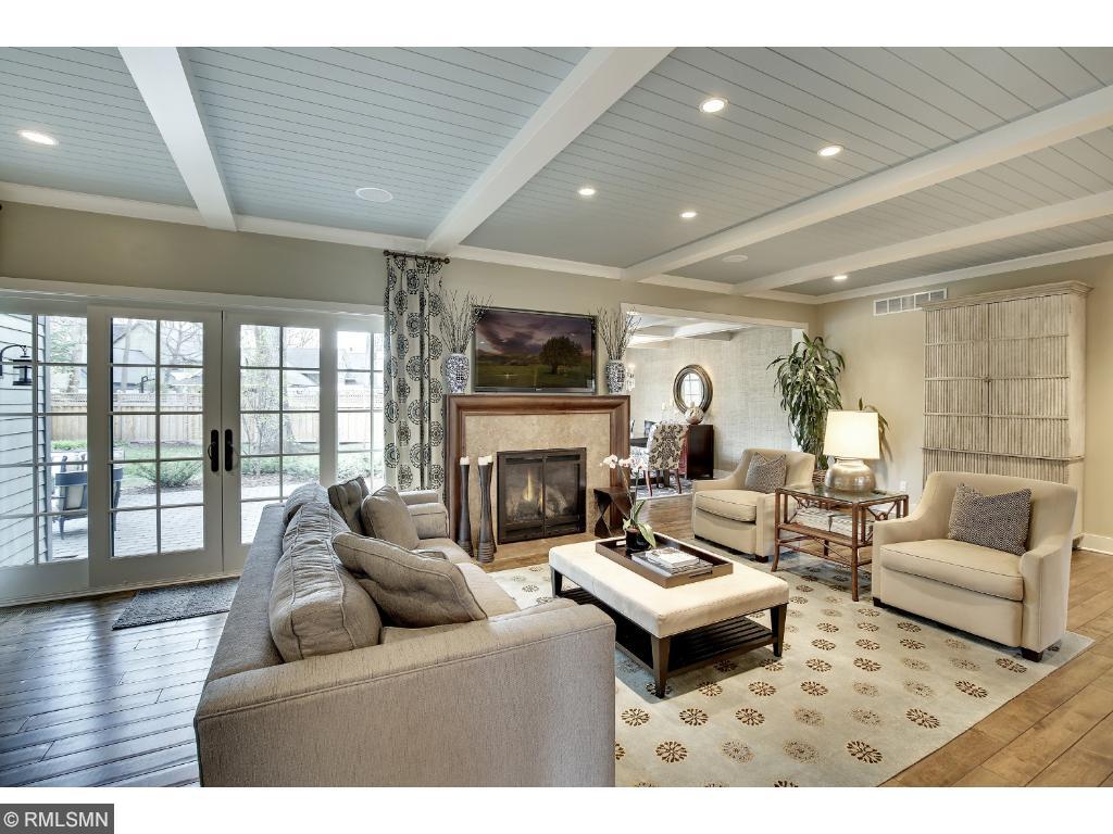 19865 Lakeview Ave, Excelsior, MN 55331 photo 3