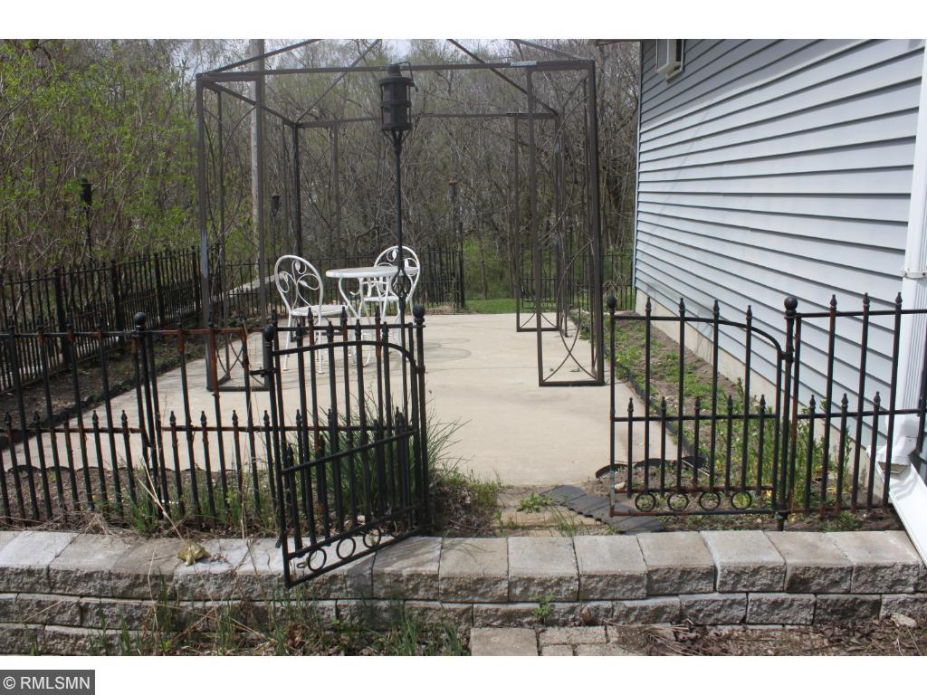 1702 14th St NE, Faribault, MN 55021 photo 4