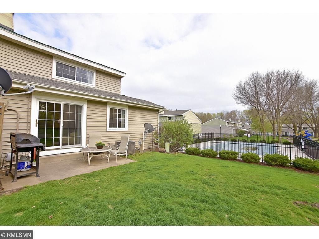3301 Valley Ridge Dr, Eagan, MN 55121 photo 4
