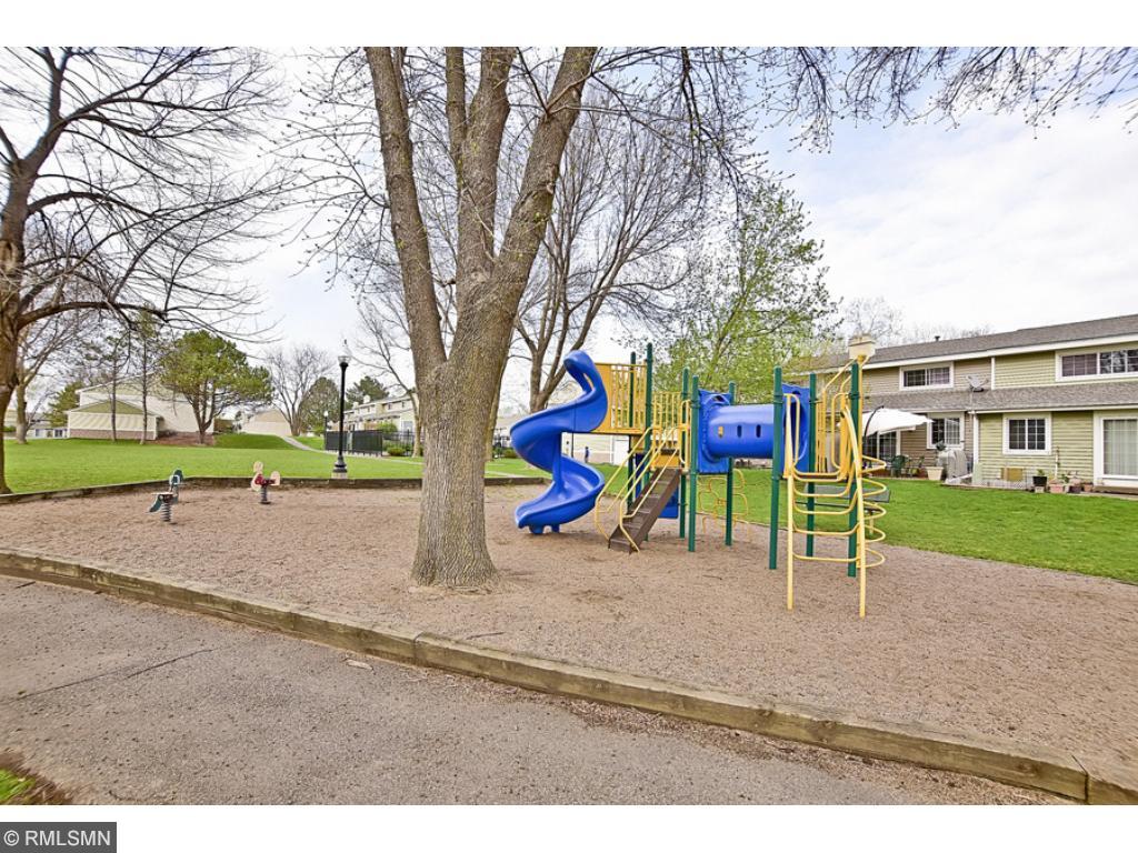 3301 Valley Ridge Dr, Eagan, MN 55121 photo 18