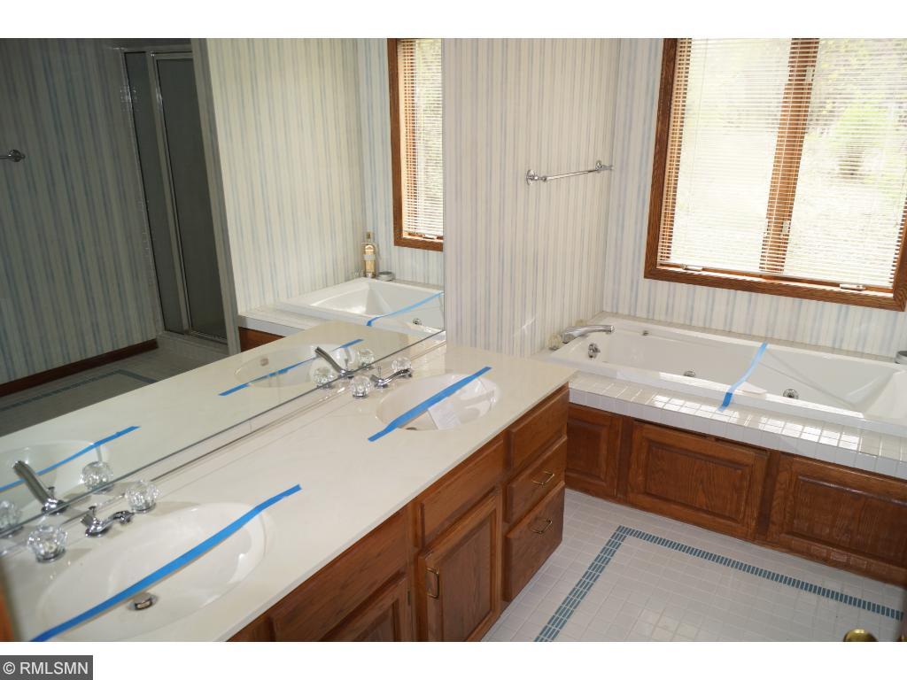 4720 Old Kent Rd, Excelsior, MN 55331 photo 9