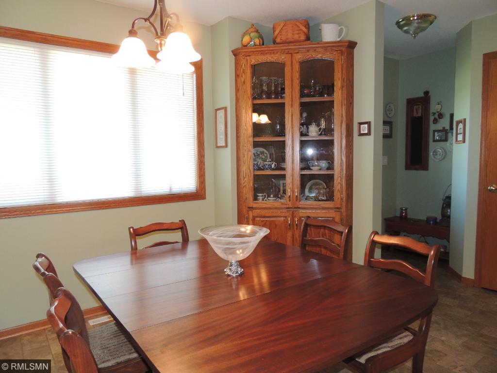 417 Sundown Dr, Avon, MN 56310 photo 4