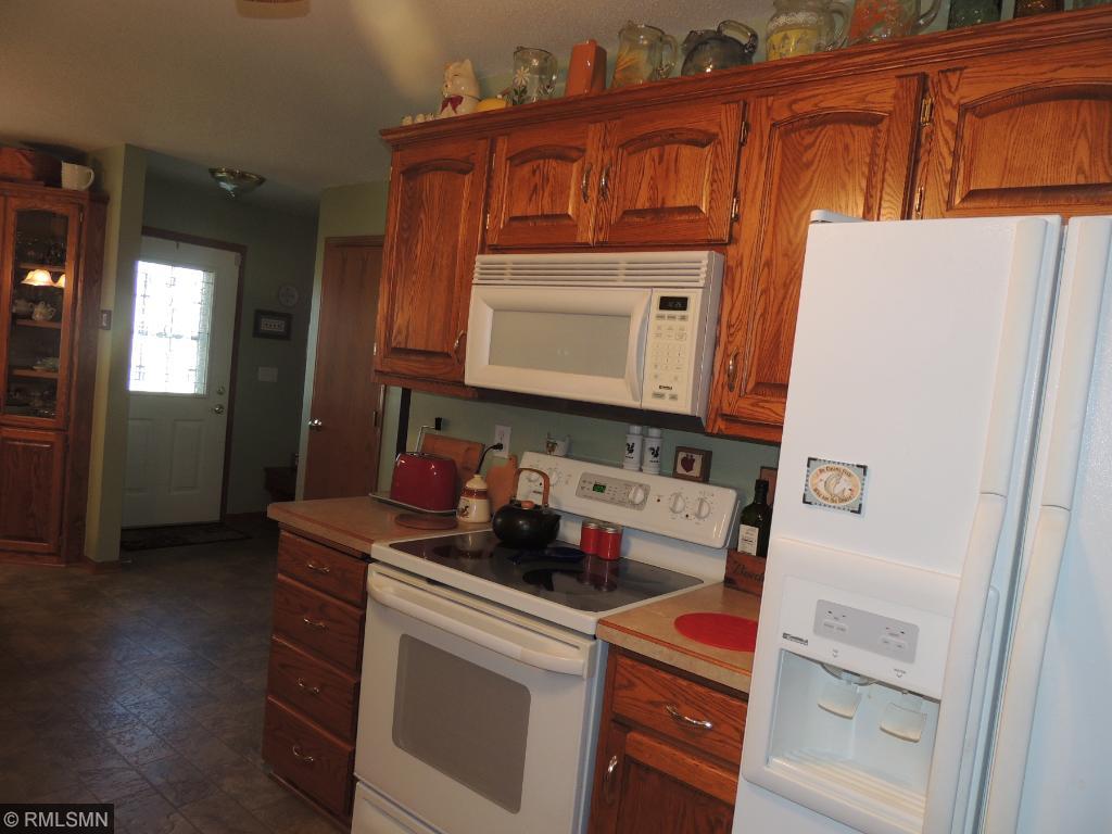 417 Sundown Dr, Avon, MN 56310 photo 2