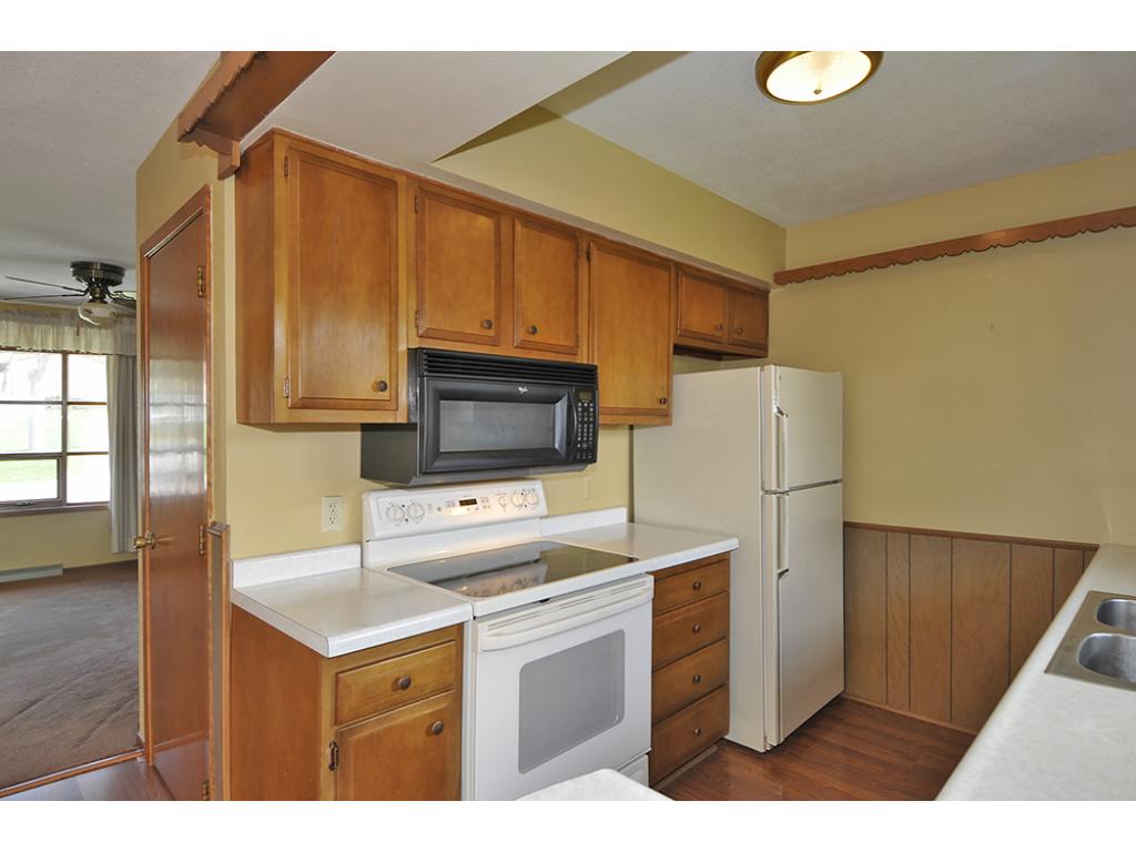 1115 Division St E, Faribault, MN 55021 photo 6