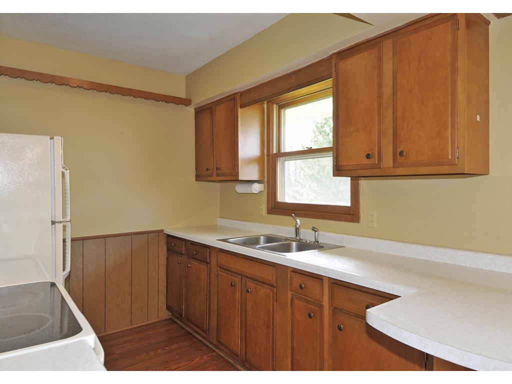 1115 Division St E, Faribault, MN 55021 photo 5