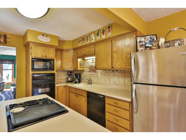 11921 Porter Cir, Champlin, MN 55316 photo 5