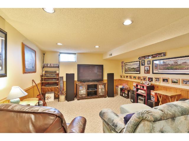 11921 Porter Cir, Champlin, MN 55316 photo 6