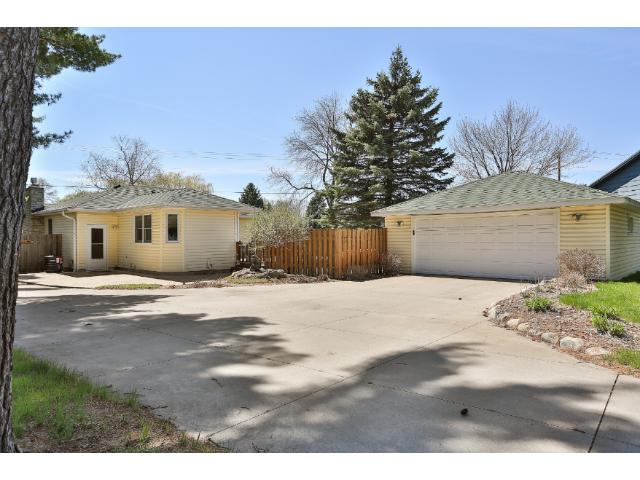 11921 Porter Cir, Champlin, MN 55316 photo 3