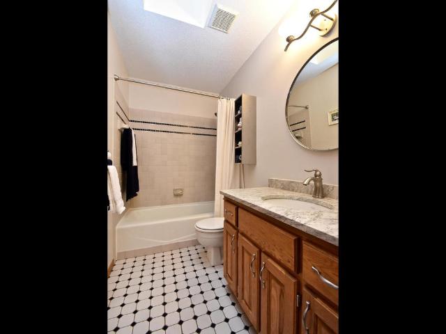 10045 Highview Ct, Champlin, MN 55316 photo 17
