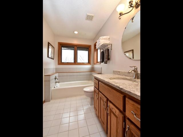 10045 Highview Ct, Champlin, MN 55316 photo 12