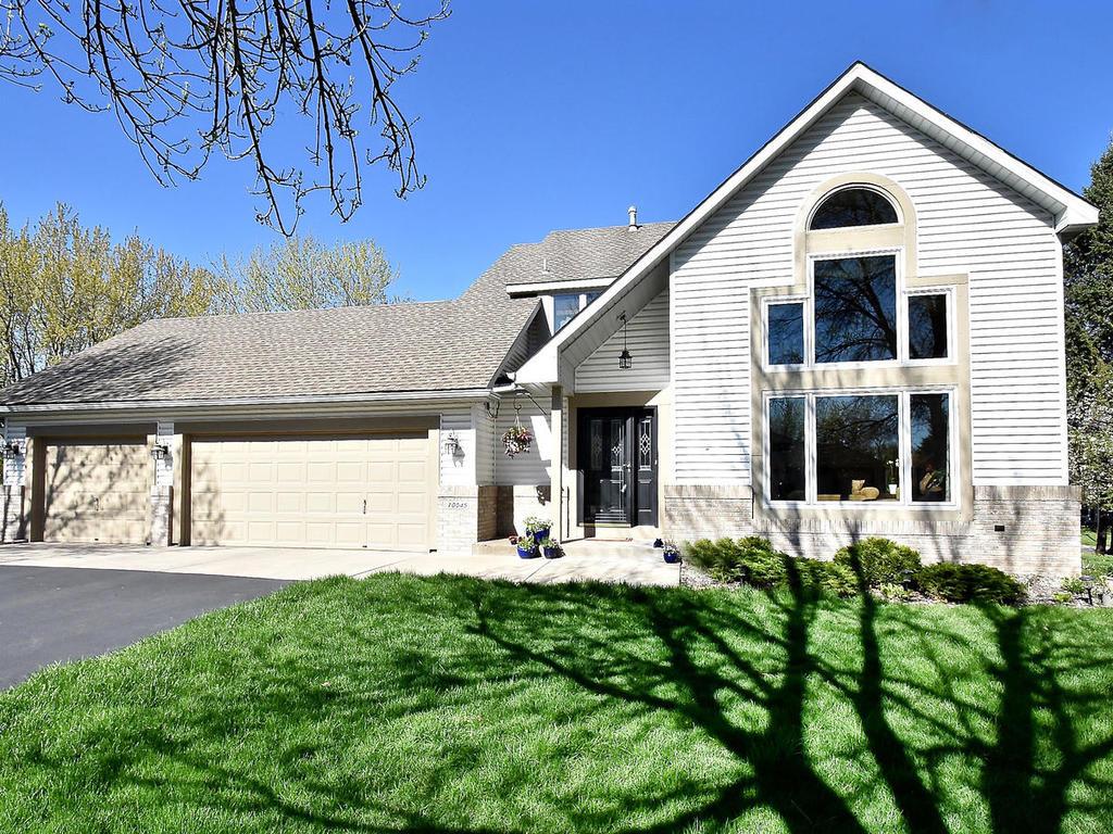 10045 Highview Ct, Champlin, MN 55316 photo 1