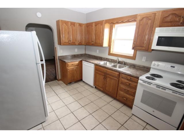 321 3rd St SE, Melrose, MN 56352 photo 5
